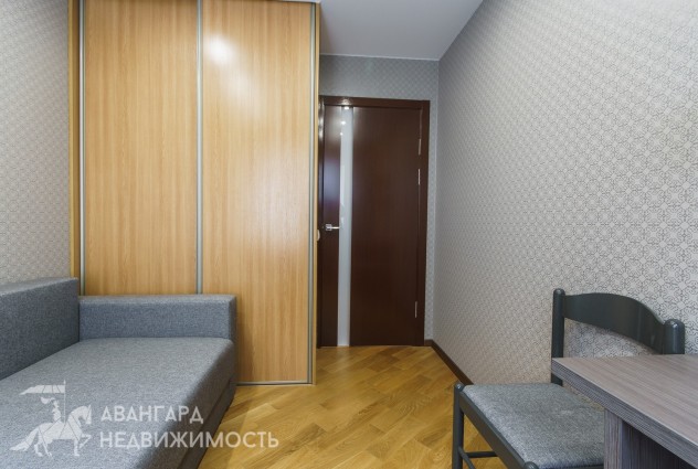 Фото Отличная укомплектованная 4-комнатная квартира на Рокоссовского 53 — 3