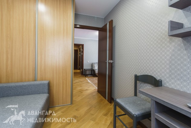 Фото Отличная укомплектованная 4-комнатная квартира на Рокоссовского 53 — 7