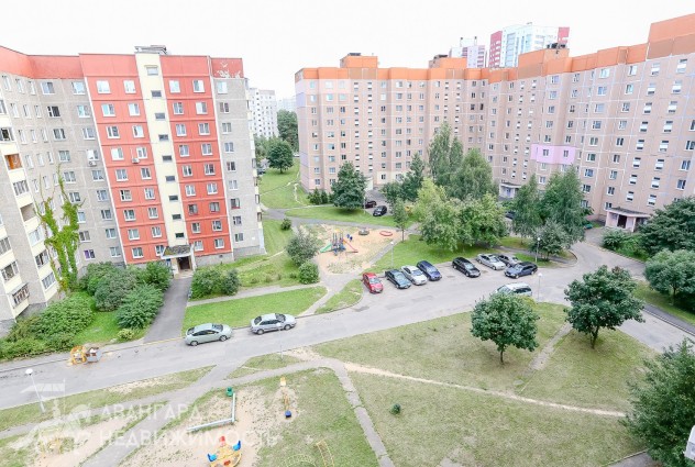 Фото Продается 4 комнатная  квартира в экологически чистом районе Минска по улице 50 лет Победы, д. 7 — 29