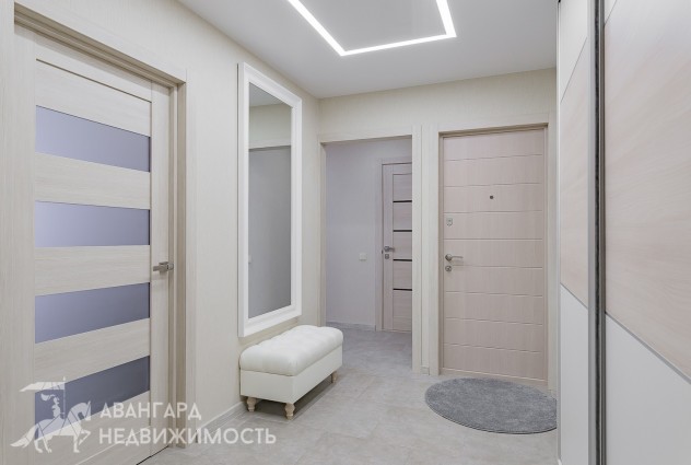 Фото Новая Трехкомнатная квартира с ремонтом, метро Михалово — 43