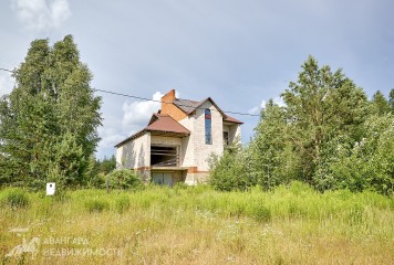 Фотография - Двухэтажный дом рядом с лесом.