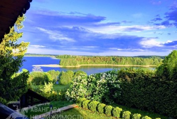 Фотография - Продажа дома на берегу озера д. Гуры