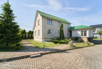 Фотография - Дом в Ждановичах с большим облагороженным участком