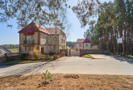 Коттедж с гостевым домом в аг. Ратомка