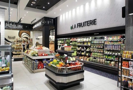 Два прибыльных продуктовых магазина.