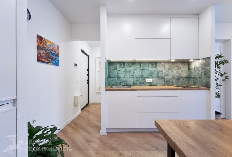 «Евродвушка» с отличным ремонтом в «Новой Боровой» 