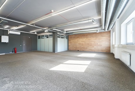 Аренда офиса с отделкой в бизнес-центре по ул. Жуковского