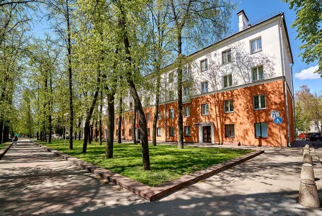 Фото 3-квартира в сталинке, 10 минут пешком ст.м Якуба Коласа! — 1