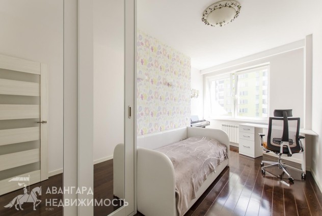 Фото   ЖК Каскад, 2-комнатная квартира с отличным ремонтом и панорамным видом! — 35