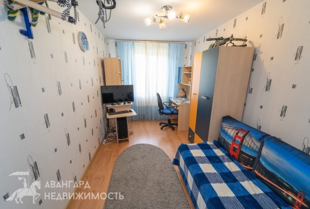 Фото Просторная 4-комнатная квартира по проспекту Любимова д.33 — 23
