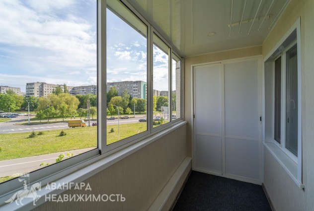 Фото Просторная 4-комнатная квартира по проспекту Любимова д.33 — 33