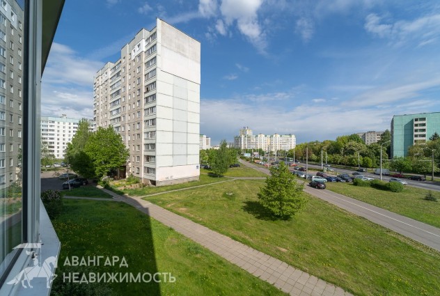 Фото Просторная 4-комнатная квартира по проспекту Любимова д.33 — 41