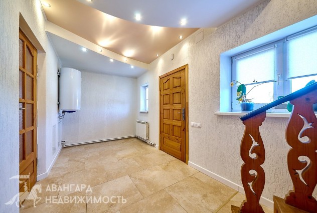 Фото Уютный 2-хуровневый кирпичный дом в 10 минутах езды от Минска  — 21
