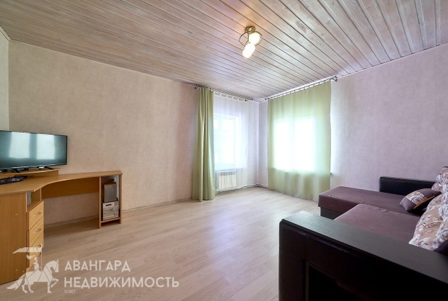 Фото Уютный 2-хуровневый кирпичный дом в 10 минутах езды от Минска  — 9
