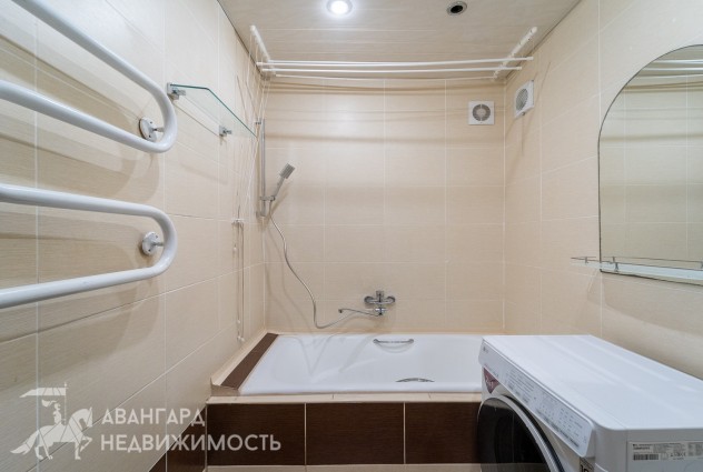 Фото Красивая квартира рядом с живописным прудом в центре! — 25