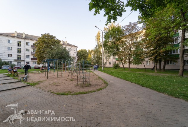 Фото Красивая квартира рядом с живописным прудом в центре! — 43