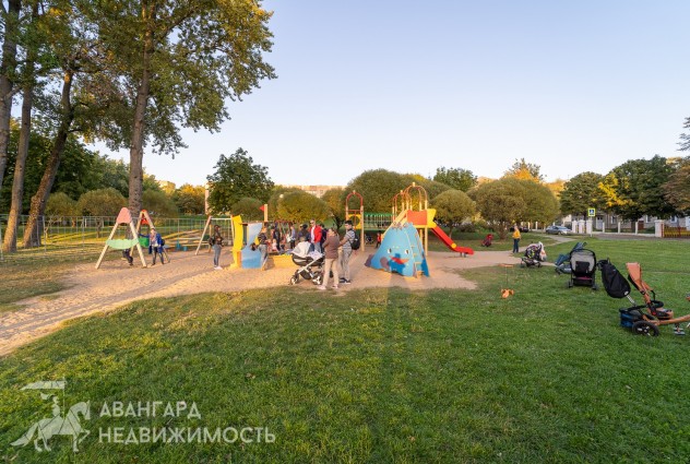 Фото Красивая квартира рядом с живописным прудом в центре! — 49