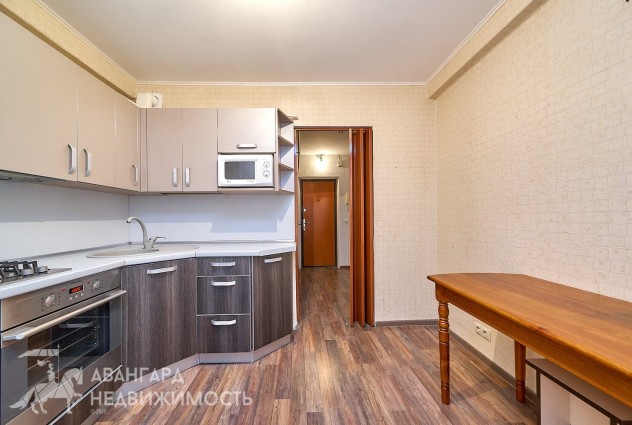 Фото 1 к. Квартира на Асаналиева 10 с мебелью и кухней 8,4 м2.  — 5