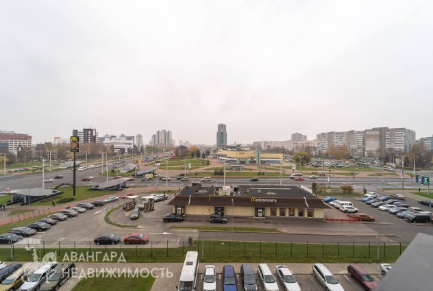 Фото Современный жилой квартал, возле  станции метро «Петровщина». Цена м2 ниже, чем у застройщика! — 33