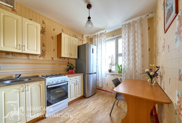 Фото Солнечная 2-комнатная квартира в Малиновке, ул. Есенина 53 — 15