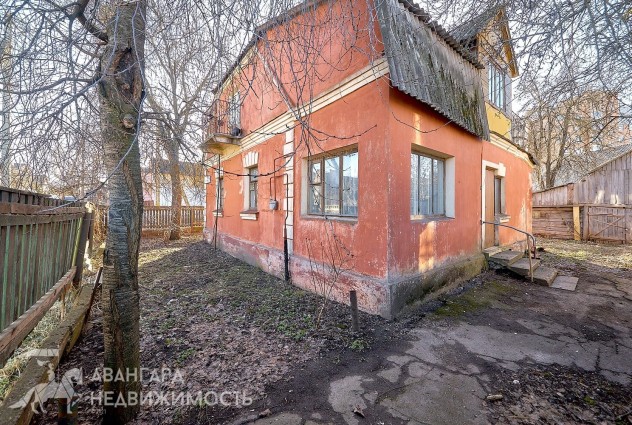 Фото Привлекательность домовладения увеличивается с годами! Двухуровневый кирпичный дом на пересечении улиц Васнецова и Айвазовского. — 5