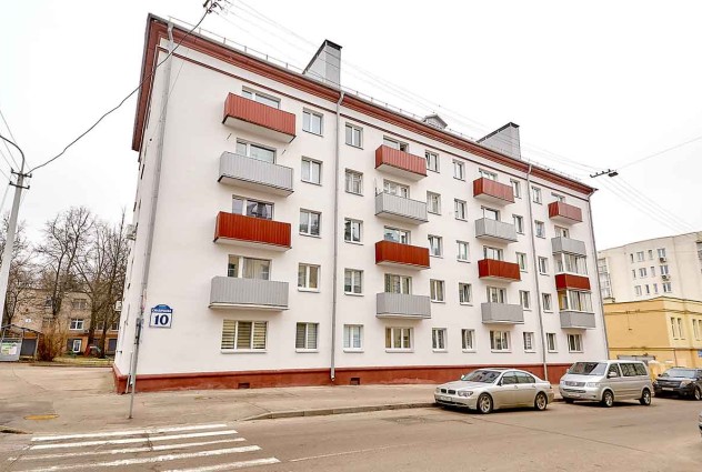 Фото 1-комнатная квартира в кирпичном доме по ул. Смолячкова 10, до ст.м. Площадь Победы 600 метров. — 1