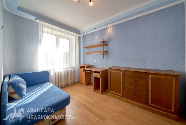 Фото Солнечная 4-комнатная квартира с большой кyхней в Малиновке, ул. Есенина 113 — 21