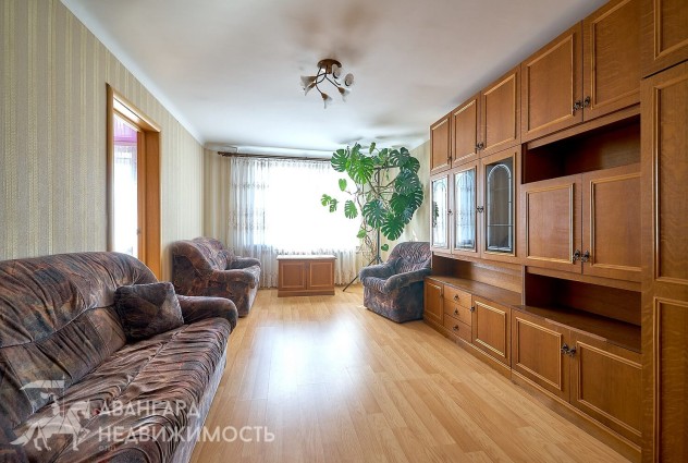 Фото Солнечная 4-комнатная квартира с большой кyхней в Малиновке, ул. Есенина 113 — 29