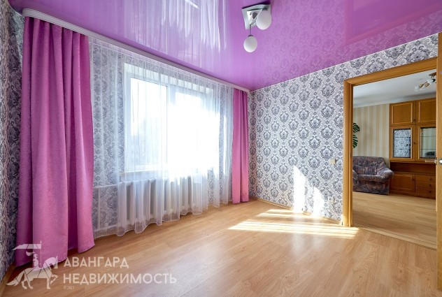 Фото Солнечная 4-комнатная квартира с большой кyхней в Малиновке, ул. Есенина 113 — 35