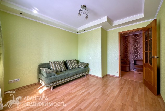 Фото Солнечная 4-комнатная квартира с большой кyхней в Малиновке, ул. Есенина 113 — 47