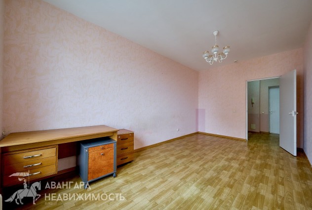 Фото 1-комнатная квартира на Притыцкого. Всего 620 метров до станции метро Пушкинская! — 9