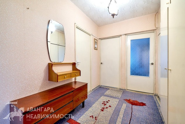 Фото Продается 4-х комнатная квартира недалеко от станции метро Уручье, очень удачное расположение! — 11