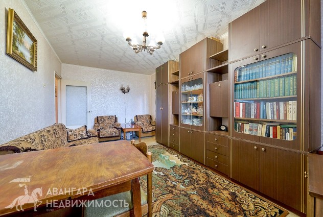 Фото Продается 4-х комнатная квартира недалеко от станции метро Уручье, очень удачное расположение! — 25