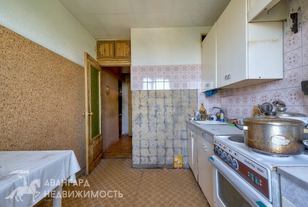 Фото 4-комнатная квартира по ул. Есенина, 16,  до ст.м. Малиновка 800 метров! — 19
