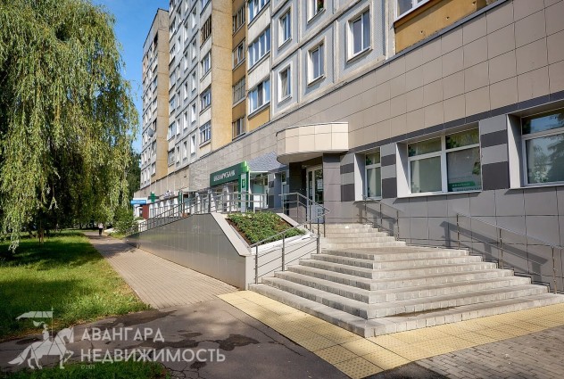 Фото 4-комнатная квартира по ул. Есенина, 16,  до ст.м. Малиновка 800 метров! — 37