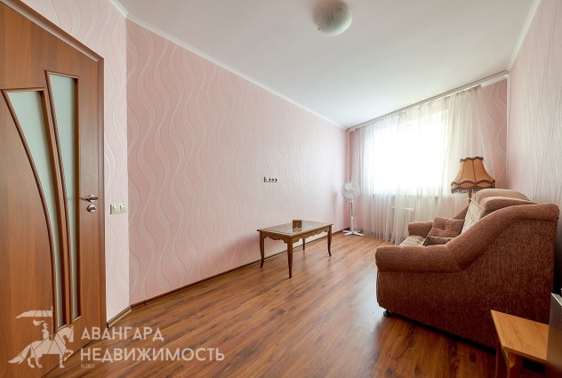 Фото 3-комнатная квартира на Притыцкого. Всего 620 метров до станции метро «Пушкинская»! — 9