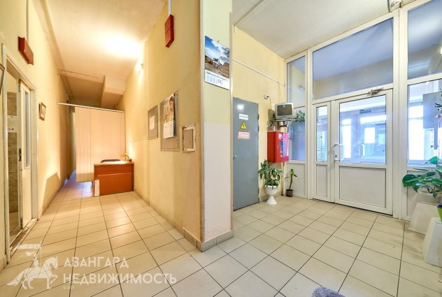 Фото 3-комнатная квартира на Притыцкого. Всего 620 метров до станции метро «Пушкинская»! — 35