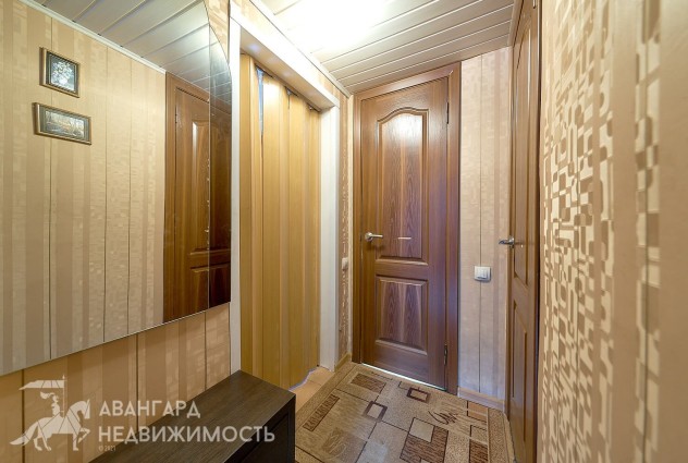 Фото Продается 5-комнатный дом по ул. Челюскинцев, 600 метров до ст.м. Автозаводская — 43