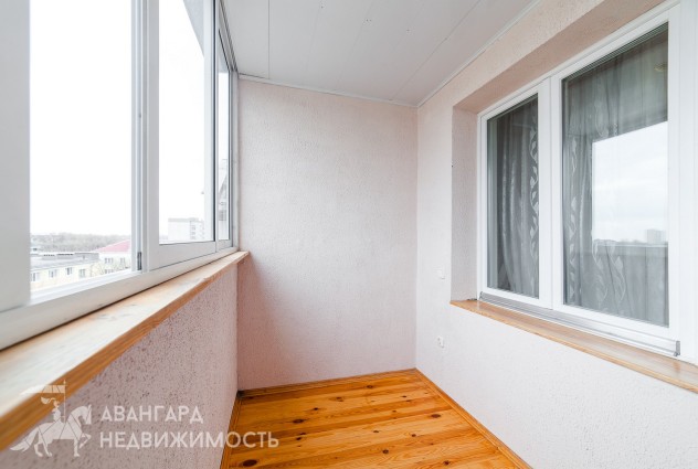 Фото Двухкомнатная современная квартира в тихом центре Минска — 25