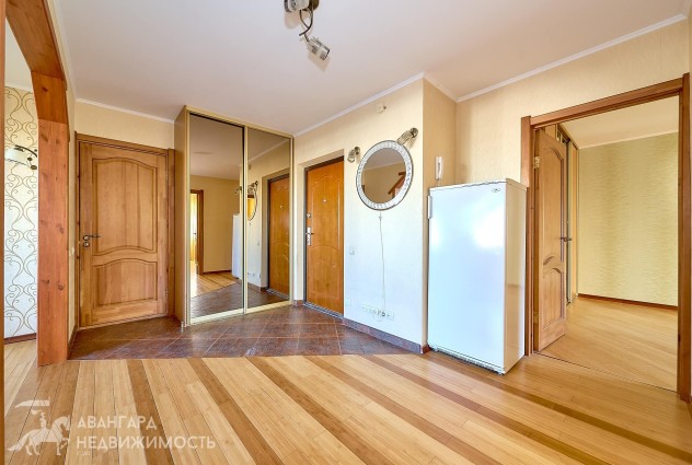 Фото Уютная 4-комнатная квартира с приятной энергетикой, пр-т Газеты Звязда, 4к1 — 35