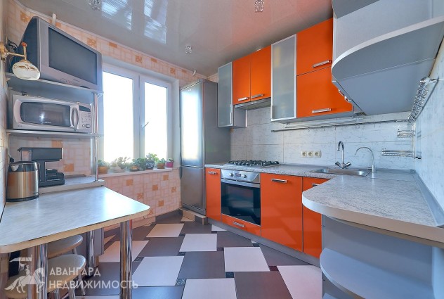 Фото Уютная 4-комнатная квартира с приятной энергетикой, пр-т Газеты Звязда, 4к1 — 3