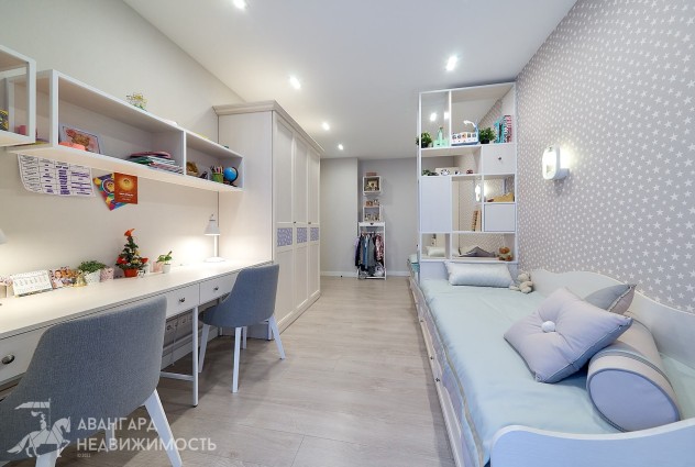 Фото Великолепная 3-комнатная квартира с дизайнерским ремонтом в центре города. — 43