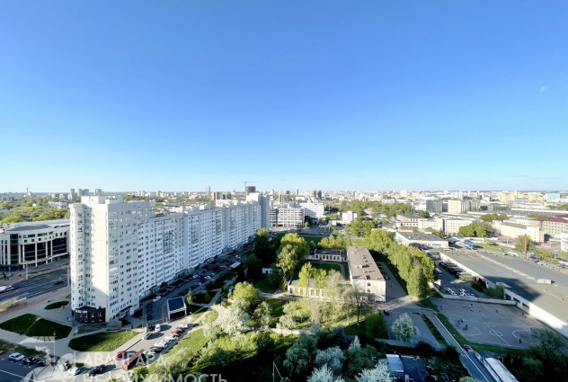 Фото Евротрёшка с ремонтом в центре возле метро Грушевка! Панорамный вид из окон, пр-т Дзержинского 11 — 43