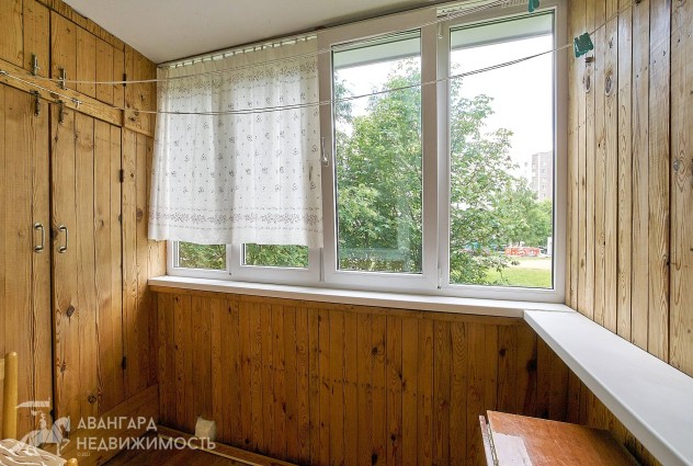 Фото 2-комнатная квартира в тихом дворе, утопающем в зелени, по улице Есенина д. 139 — 27