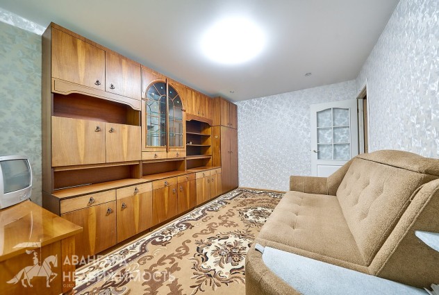 Фото 2-комнатная квартира в кирпичном доме по адресу пр. Рокоссовского д. 144 — 3