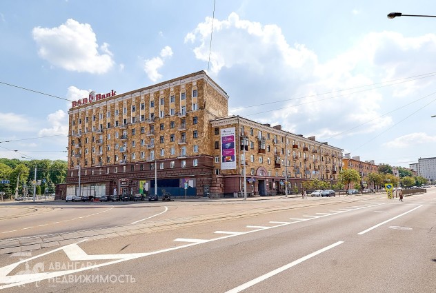 Фото Атмосферная сталинка в центре столицы по ул. Козлова, 8 — 33