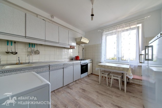 Фото Просторная 2-комнатная квартира с кухней 10 метров — 15