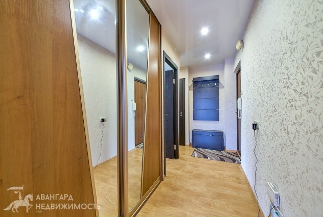 Фото 2-х комнатная квартира с раздельными комнатами и хорошим ремонтом. — 25