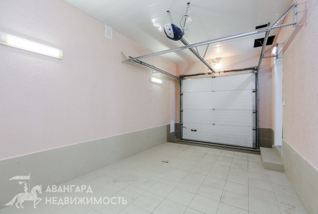 Фото Готовая 4-комнатная квартира бизнес-класса с отдельным входом. — 31