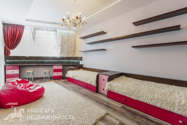 Фото Комфортабельная трехкомнатная квартира + машиноместо по пр-т Дзержинского 129 — 35